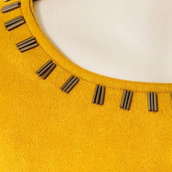 Chic Blouse by Lemon Curve - Picture 2 of 3